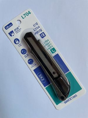 satın al Alüminyum alaşım sapı 18 mm ağır iş bıçağı SK2 çelik bıçağı ile Çevrimiçi üretim
