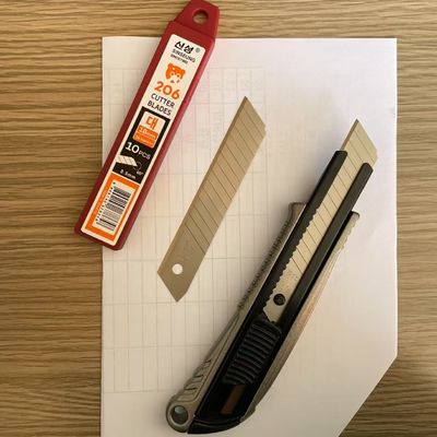 satın al Kesimde hassasiyet ve çok yönlülük için tasarlanmış 18 mm kesme bıçakları Çevrimiçi üretim
