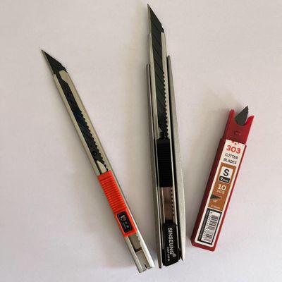 satın al 0.38mm Kalınlığında 9mm Kesici Bıçakları, Ağır İş Kesimi İçin SK2 Yüksek Karbon Çeliğinden Üretilmiştir Çevrimiçi üretim