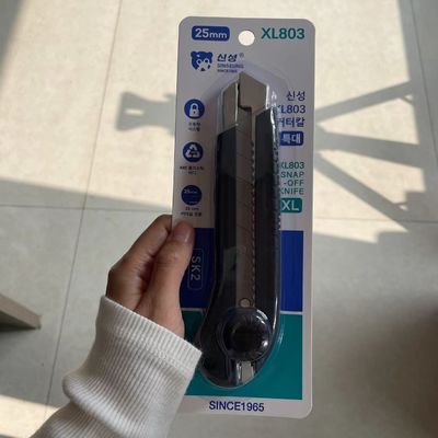 SK2 karbon çelik bıçakları olan 25 mm plastik elden kullanılabilir bıçaklar