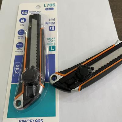 Standart 18mm bıçaklar için çok amaçlı 18mm kesme bıçak